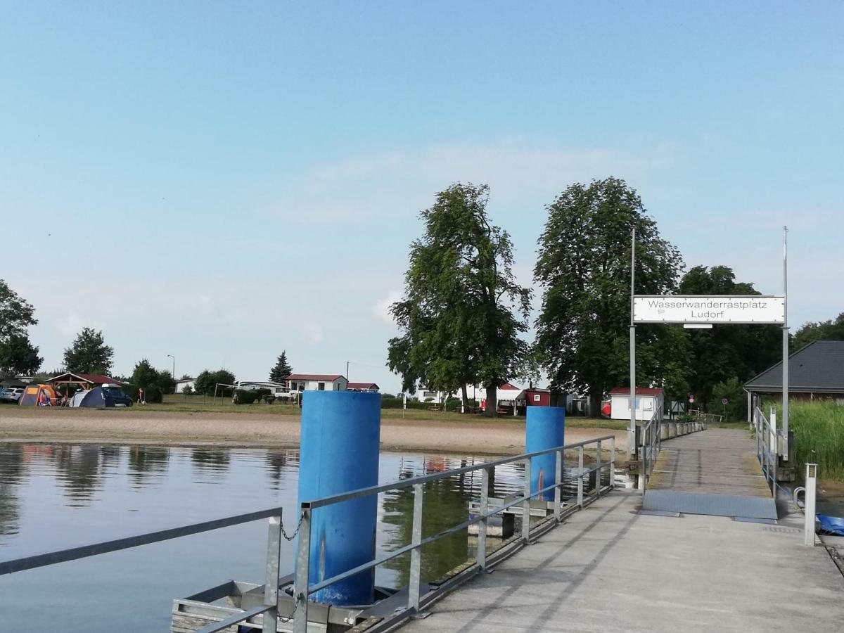 Blockhaeuser An Der Mueritz Ludorf Exterior foto