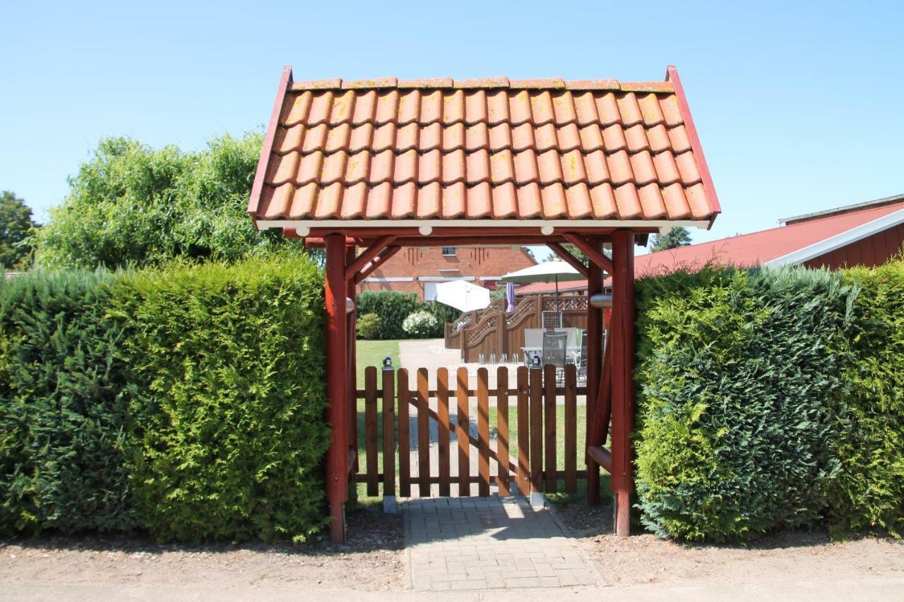 Blockhaeuser An Der Mueritz Ludorf Exterior foto